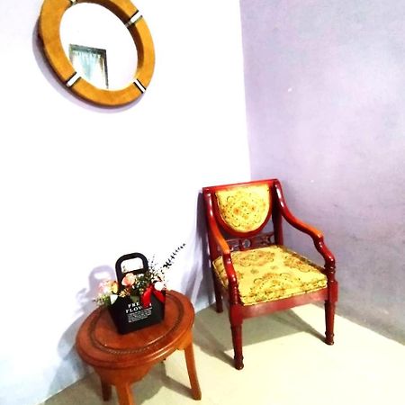 Kurnia Homestay Ternate Extérieur photo