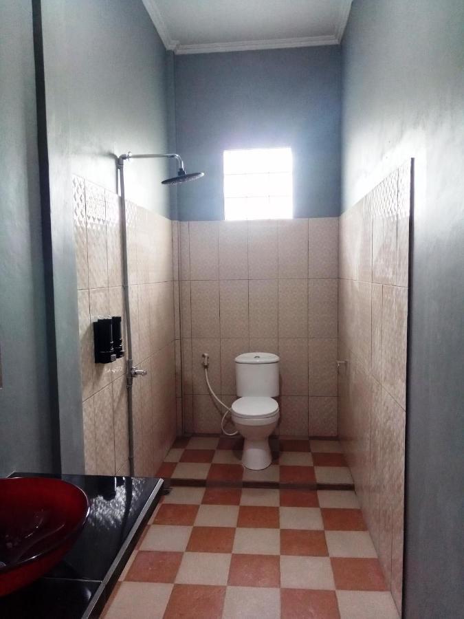 Kurnia Homestay Ternate Extérieur photo