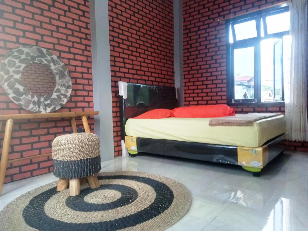 Kurnia Homestay Ternate Extérieur photo